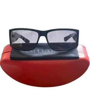 Valentino 1160 807 Black Sunglasses with Hard Shell Red Case Y2k